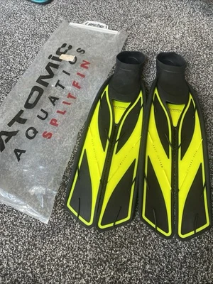 Atomic Aquatics Split Fin/yellow - Image 1 of 3