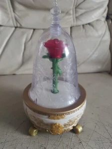 Disney Beauty & the Beast Enchanted Rose Musical Light Up Jewellery Box - Foto 1 di 4