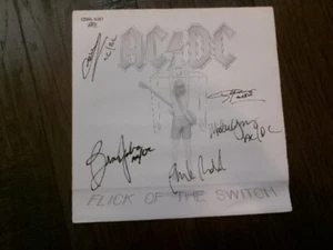 AC/DC FLICK OF THE SWITCH AUTOGRAPHED RECORD - Foto 1 di 4