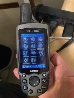 GARMIN GPSmap 60CSx GPS navigator portable handheld device (Works Plugged In) - Image 1 of 4