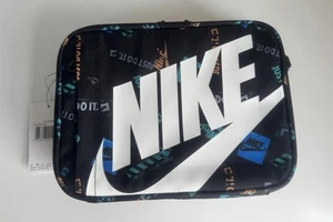 Nike Hard Shell Futura Lunch Bag 4L 9A2744 KK2 - Bild 1 von 5