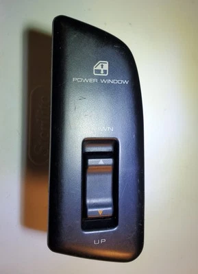 91 92 93 94 Isuzu Rodeo Honda Passport Left Rear Power Window Switch W/ Bezel - Image 1 of 2