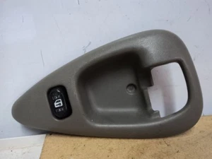 96 LUMINA RIGHT HAND POWER LOCK SWITCH - Picture 1 of 2