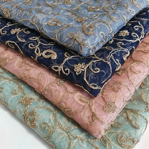 MATERIAL MALLA ORO ZARI HILO FLORAL PAISLEY BORDADO VESTIDO TELA ARTESANAL 44" - Imagen 1 de 10