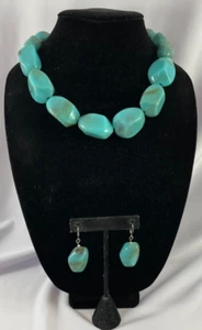 Chunky Acrylic Faux Turquoise Bead Choker Necklace and Earrings Set - Picture 1 of 10