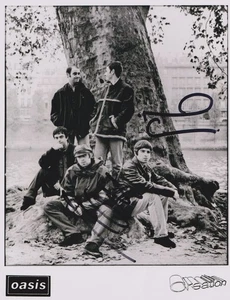 Oasis Liam Noel Gallagher 8" x 10" Photograph Hand Signed in 2023/25 + COA - Picture 1 of 1