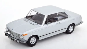 KK Scale 1:18 BMW 1602 1.SERIE SILVER 1971 Diecast - Picture 1 of 6