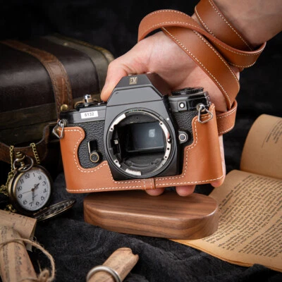 Medio estuche de cuero genuino apto para cámara Nikon EM bolsa cubierta protección hecha a mano Foto 1 de 4