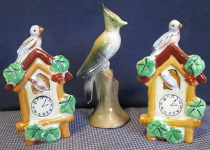 VINTAGE-2 MINIATURE CERAMIC PLANTERS WITH BIRDS AND CERAMIC BLUE BIRD ON STICK - Picture 1 of 4