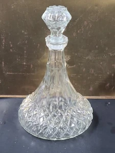 Decanter Ships Diamond Pattern Pressed Glass with Stopper in Excellent Condition - Picture 1 of 10