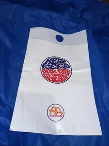 Seltener McDonald’s Help Keep Our City Clean Müllsack fürs Auto von 1967 - Bild 1 von 5
