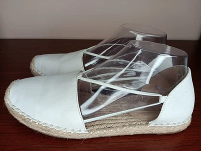 Pisos Eileen Fisher Lee Esmeralda Talla 8.5 Cuero Lavado Hueso Elástico Usados en Excelente Condición  Foto 1 de 4