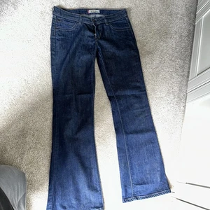 Levi 572 Women's Low-Waist Boot Cut Jeans VGC Size 12 - Picture 1 of 6