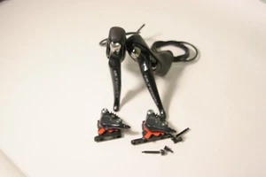 Shimano Ultegra ST-R8020 BR-R8070 2x11S Shifters Disc Brake Levers/Calipers ulz - Picture 1 of 3