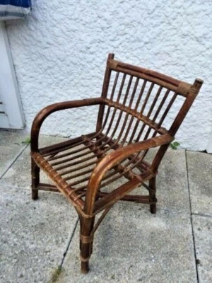 Petite chaise en rotin vintage pour enfant - Photo 1/4