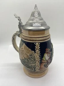 Vintage German Beer Stein - 5” Tall Plus Lid- Hatta Dam Bayrisch Bier Besessen - Picture 1 of 10