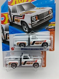 2025 HOT WHEELS WHITE 1978 DODGE LI'L RED EXPRESS TRUCK HOT TRUCKS 173/250 2pcs - Picture 1 of 7