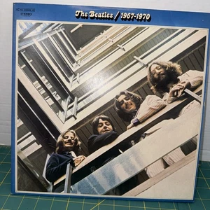 The Beatles - 1967-1970 Double Vinyl LP The Blue Album 1973 Capitol - Picture 1 of 9