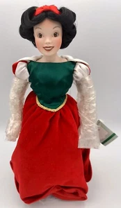 RARE ASHTON DRAKE "SNOW WHITE  AT CHRISTMAS"  Disney - Picture 1 of 12