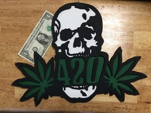 420 TOTENKOPF SCHILD - 3D HOLZKUNST - Bild 1 von 2
