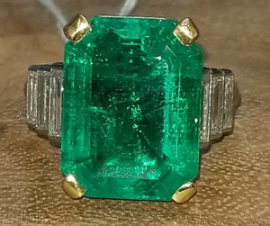 Cartier Emerald Fine Jewelry for Sale 