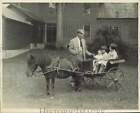 1926 Press Photo Attorney General Sargent & Granddaughters In Plymouth, Vermont