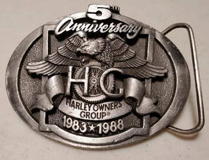 FIBBIA CINTURA PEWTER HARLEY DAVIDSON GRUPPO PROPRIETARI HOG 5° ANNIVERSARIO 1983-1988 - Foto 1 di 4