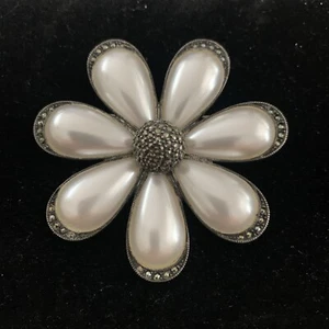 SPILLA MARGHERITA FIORE MARCASITE VINTAGE JUDITH JACK ARGENTO STERLING 925 PERLA - Foto 1 di 9