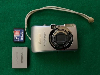 CANON PowerShot SD890 IS Digital ELPH 10.0MP Camera • 5x Digital • Silver • EUC - Image 1 of 4