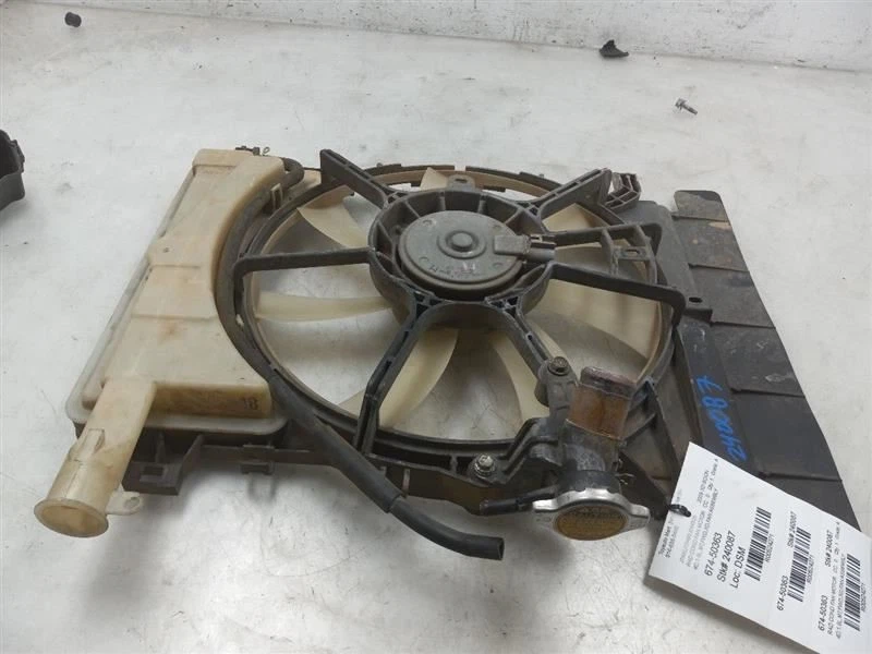 Conjunto de ventilador de motor de ventilador de radiador compatible con 08-14 SCION XD Foto 1 de 4