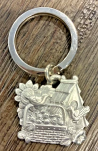 NEU Longaberger KORB Silber Metall Schlüsselanhänger Vogelhaus VÖGEL Blumen Rarität Keyring - Bild 1 von 2