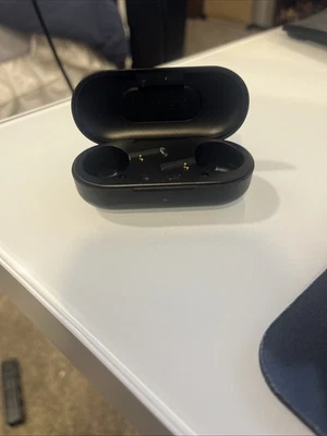 Auriculares inalámbricos verdaderos Razer Hammerhead SOLO ESTUCHE DE CARGA (modelo de estuche 297C) Foto 1 de 3