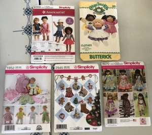 5 ungeschnittene 3 Puppen + 1 Xmas Simplicity American Girl + 1 Butterick Cabbage Patch Muster - Bild 1 von 7