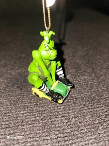 How The Grinch Stole On Whomobile Car Christmas Tree Ornament Jim Carey Movie - Picture 1 of 4