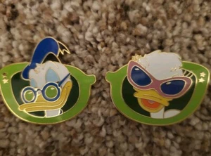 Disney Sonnenbrille Donald Daisy Cast Lanyard Serie Pin - Bild 1 von 6