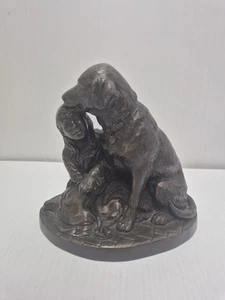  Vererbungen Skulptur in Bronzeoptik: Mädchen und Hund, signiert von Anne Wynne - Bild 1 von 7