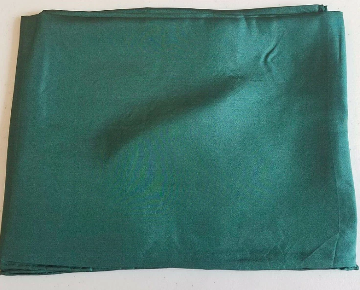 Bufanda occidental Wyoming Traders Wild Rag 100 % seda - 25 colores - 20", 34,5", 42" Foto 1 de 1