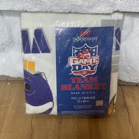 VINTAGE MINNESOTA VIKINGS Northwest Co. Game Day NFL Team Blanket Twin/Full Size Cover