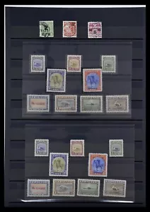 Lot 35052 Stamp collection Greenland and Faroe Islands 1919-1945. - Picture 1 of 2