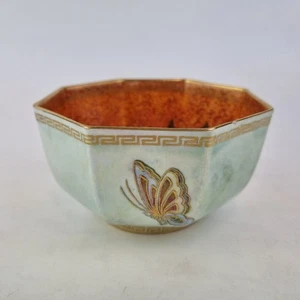 Antique Wedgwood Lustre Octagonal Bowl Decorated Butterflies 11.9cm - Picture 1 of 20
