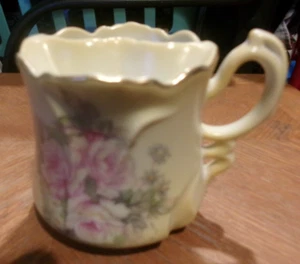 Tazza da barba vintage Brandeburgo baffi ROSSO rose vittoriana con bordo oro - Foto 1 di 4