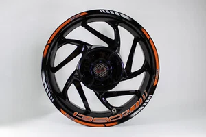 Adesivi letto e bordo cerchio adatti per la tua KTM 1390 Super Duke R Evo - Foto 1 di 9