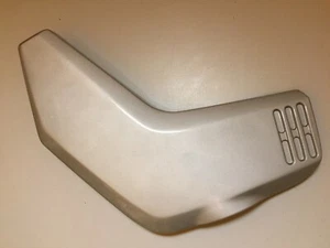 Pezzo Laterale Carenatura Suzuki GS 650 47111-47700-13L - Foto 1 di 1