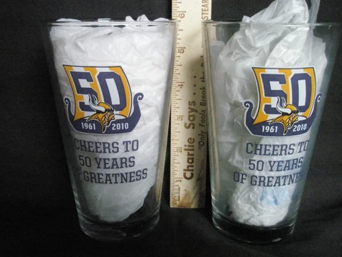 2 Miller Lite - NFL - Minnesota Vikings - 50 Years Of Greatness -  Beer Glasses Cover