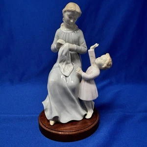 Porcelana vintage RR madre romana con niño Japón - Imagen 1 de 16