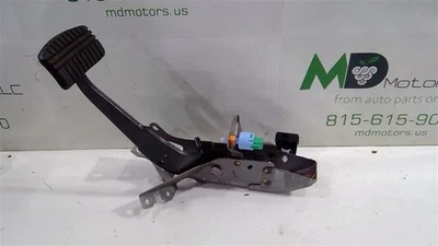MITSUBISHI MIRAGE 2014-2024 MONTAJE PEDAL PARADA FRENO MN101625 Foto 1 de 4