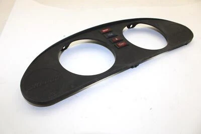 Placa de painel de suporte indicador fabricante de equipamento original Ski-doo 572098604 B117 - Imagem 1 de 4