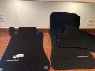 Genuine Floor Mats Mercedes C Class Saloon and Estate S203 W203 2001-2004 - Image 1 of 2