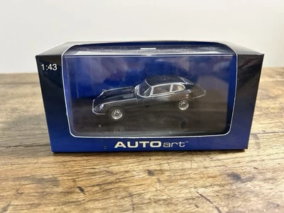 AUTOart Jaguar E-Type Cupé Serie III V12 Escala 1:43 Negro (Falta Espejo) Foto 1 de 4