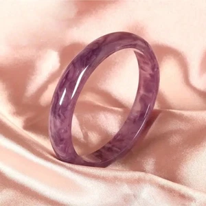 Inspired Acrylic Amethyst Color Bracelet with Delicate Lilac Hue - Picture 1 of 6